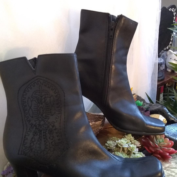 Barcelino San Francisco Multicolor Sweater Top - Picture 6 of 8